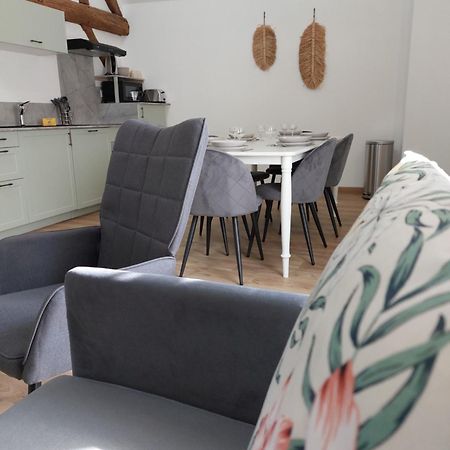 Appartements L'Hirondelle Beaugency Exterior foto