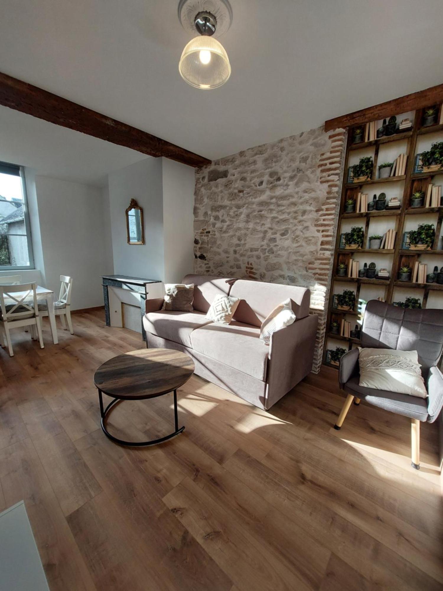 Appartements L'Hirondelle Beaugency Exterior foto